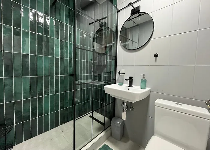 Spacious 3br Apartment, Cozy & Authentic * 塞拉耶佛