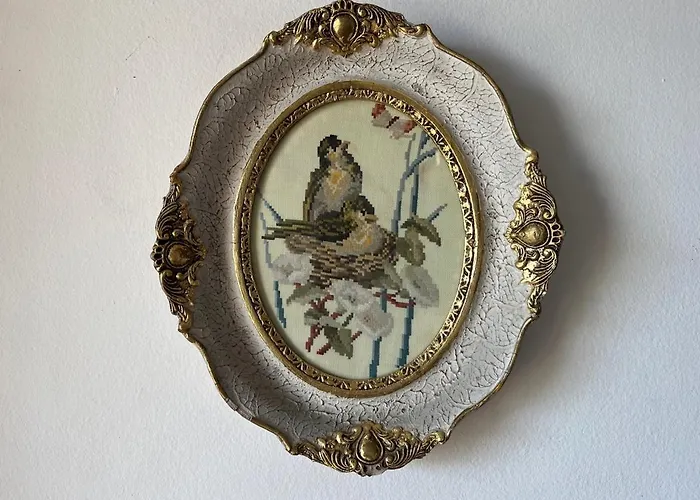 Spacious 3br Apartment, Cozy & Authentic *