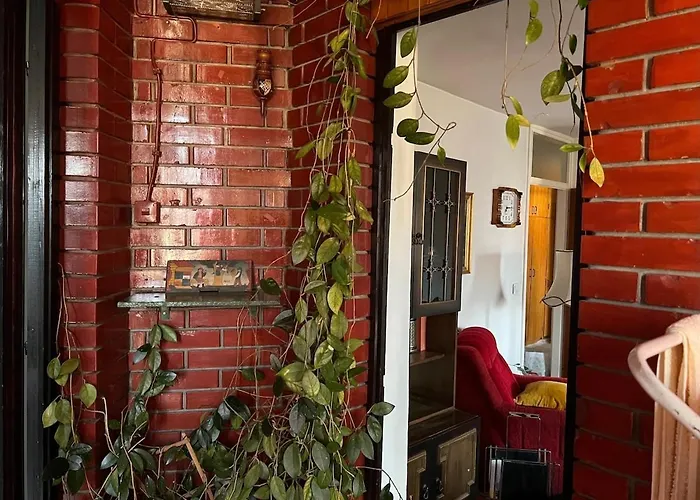 Spacious 3br Apartment, Cozy & Authentic *